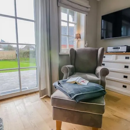 In Sylt With 3 Bedrooms Holiday home *
